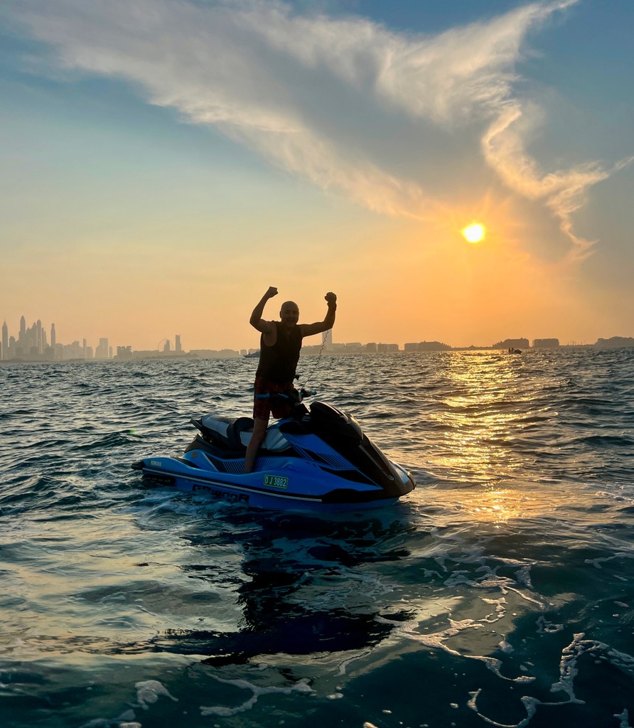 Dubai Shoreline Tour with jet ski rental