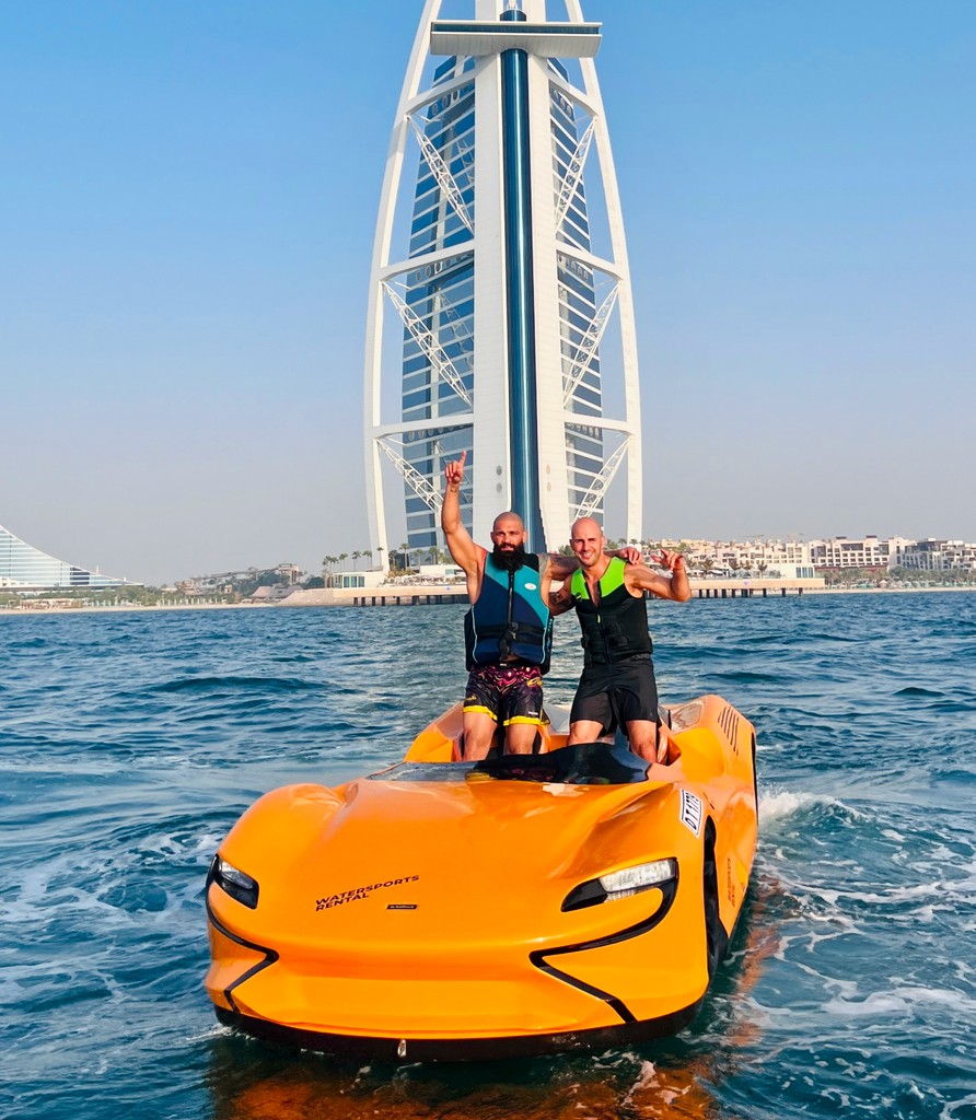 Jetcar Dubai for rent - rapid rush tour